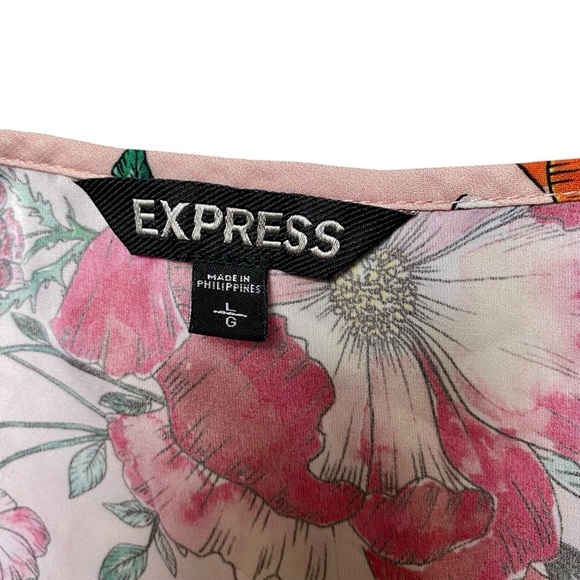 Express Pink Floral Lace Shoulder V-Neck Blouse Size Large - Picture 11 of 12